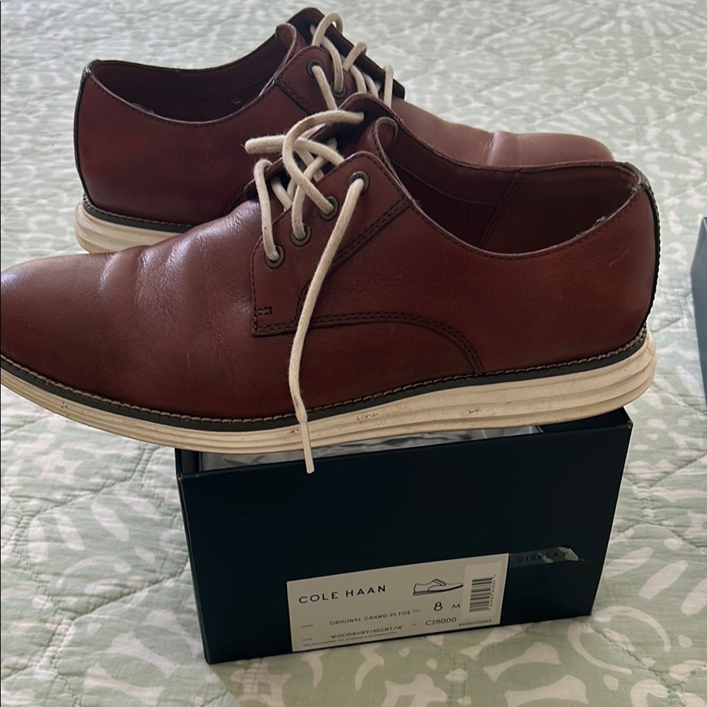 Cole Haan, men’s size 8.